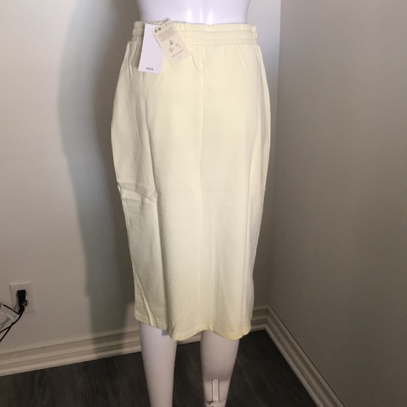 MANGO, Woman's Size Small Yellow Skirt. - Picture 7 of 8
